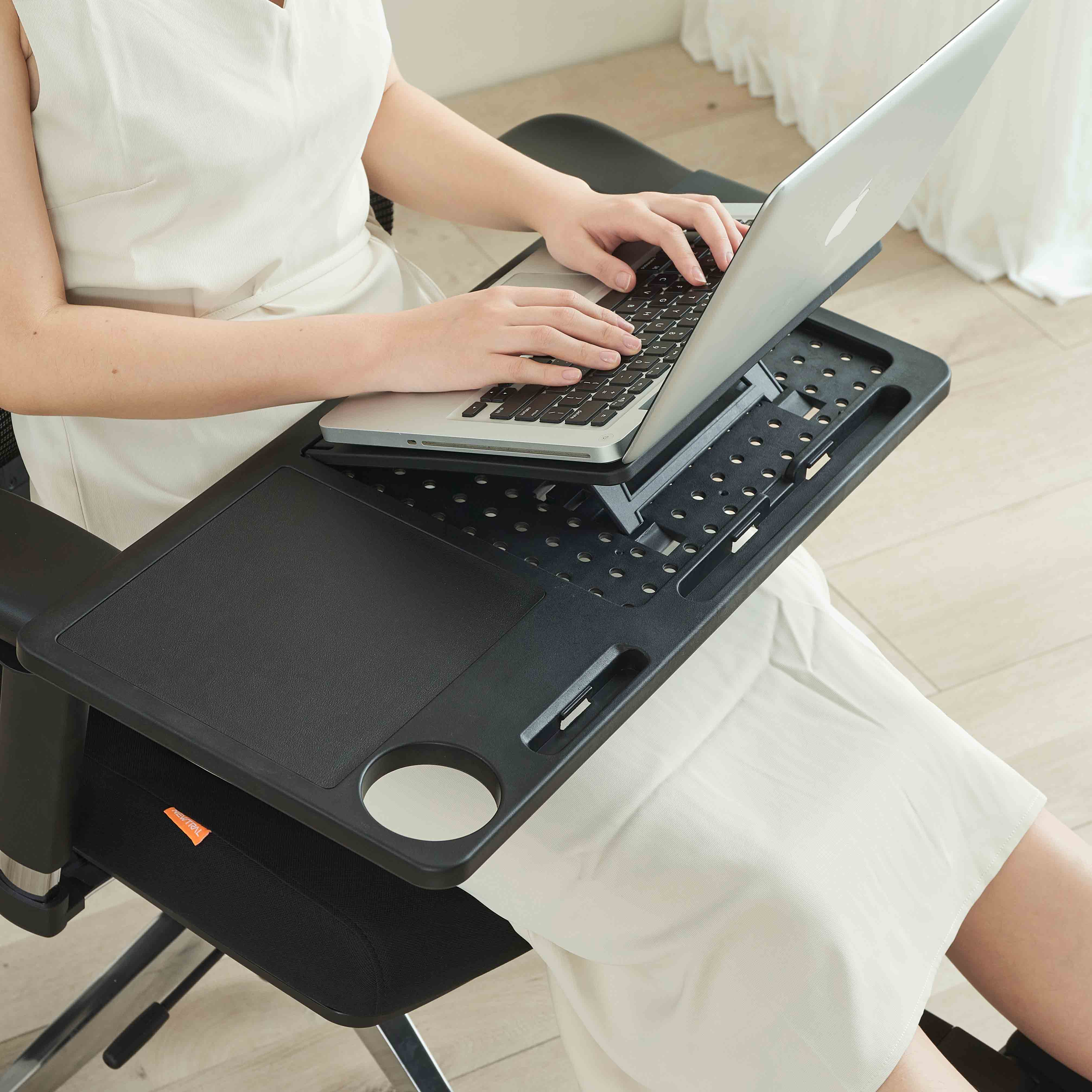Office Furniture Store - Ergonomic Chair,Metachi Chair Special Small Table